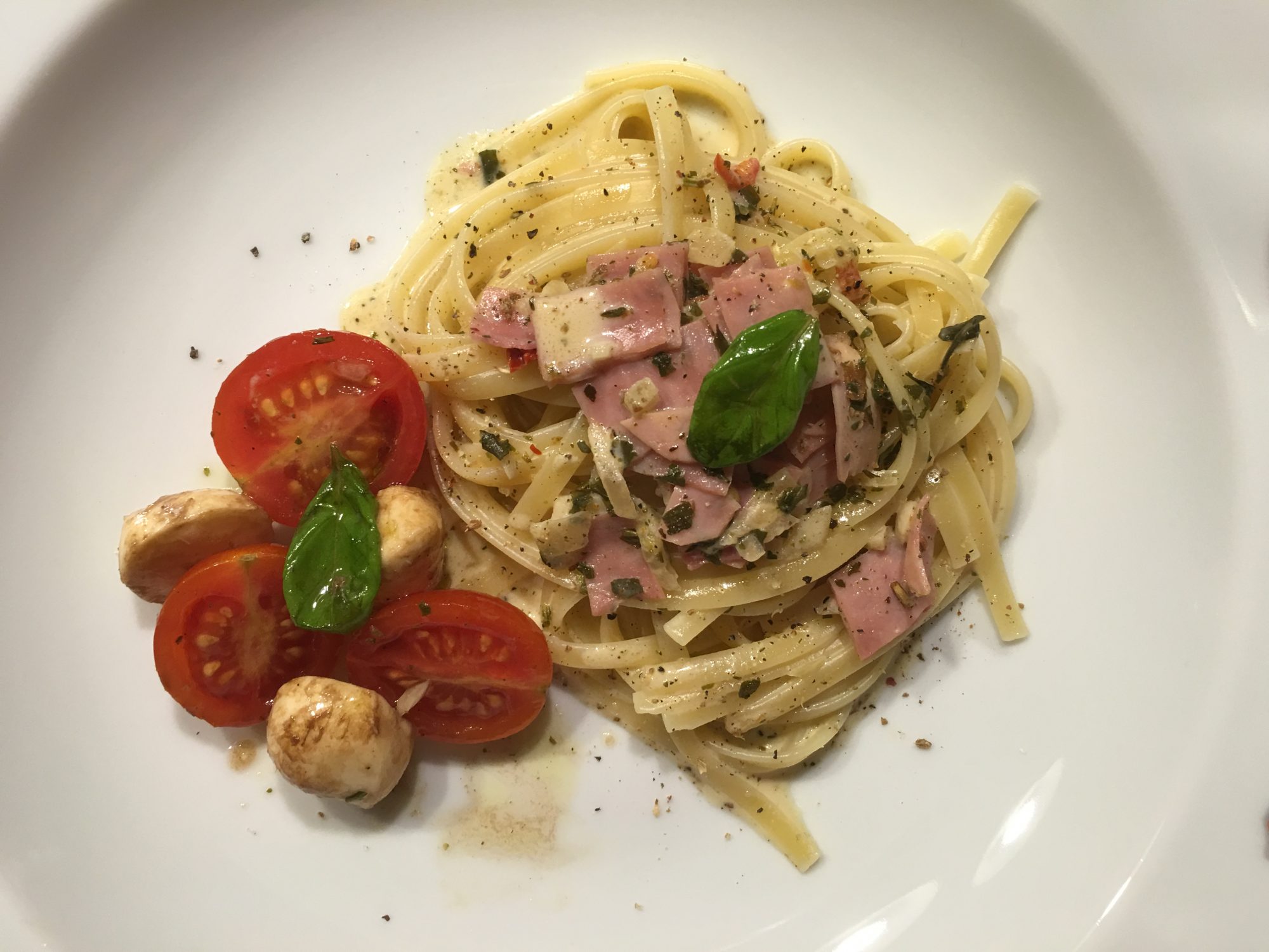 Bandnudeln Mit Schinken Sahne Sauce Rezept Chilirezept De